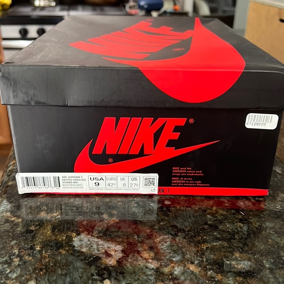 Jordan 1 bloodline size 9 - Picture 1 of 5